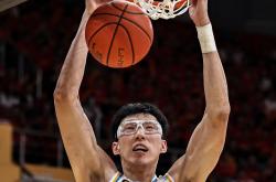 开云体育入口-掘金险胜广州队，胡金秋扛起全队