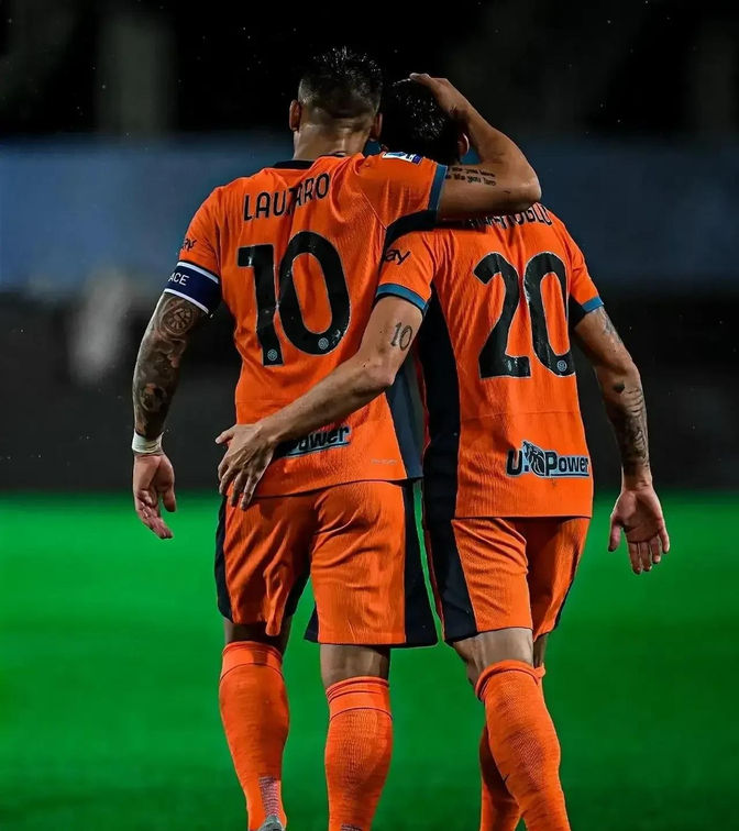 奥地利队横扫葡萄牙队，奥恰洛夫统治全场