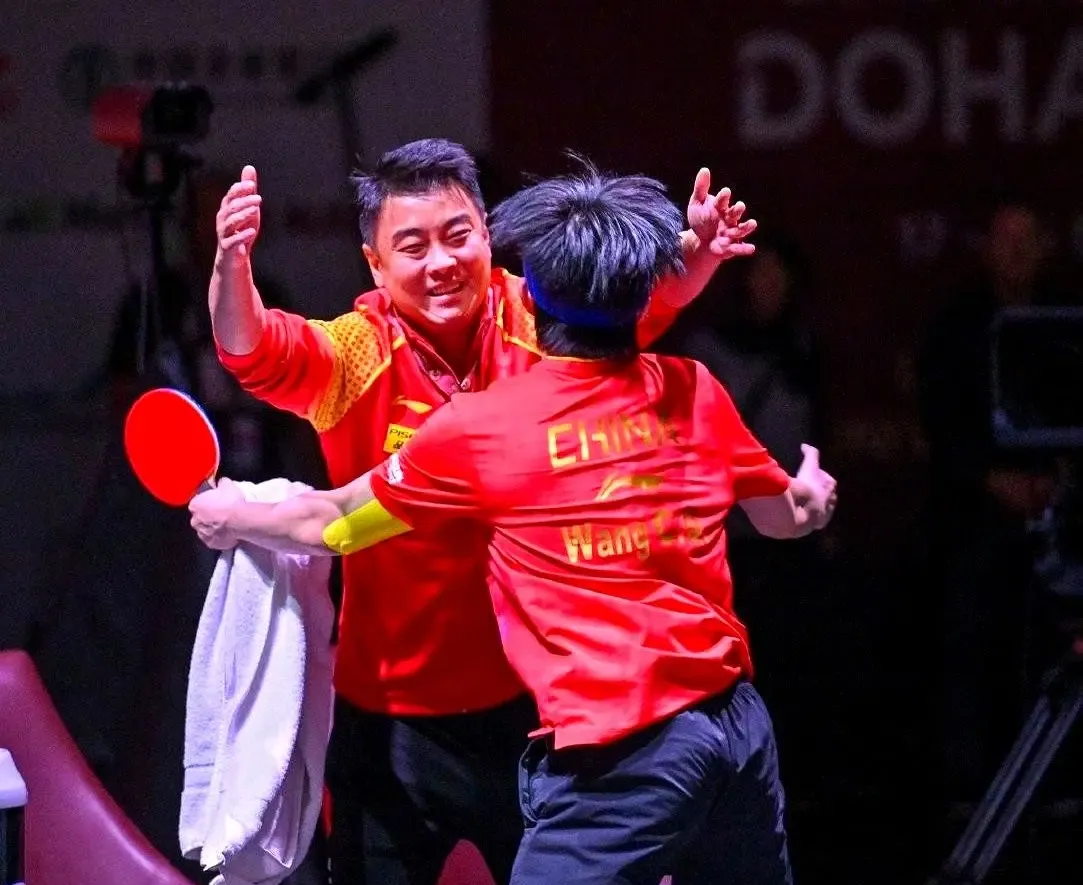 英格兰队轻取瑞典队,王皓统治全场 英格兰队轻取瑞典队,王皓统治全场